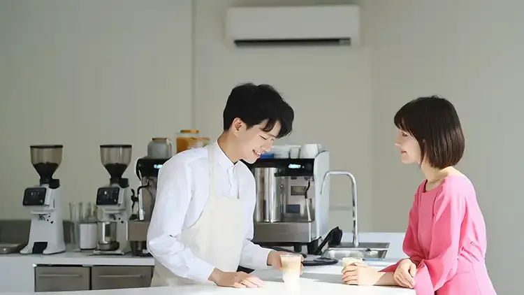 solar-cafe2.webp